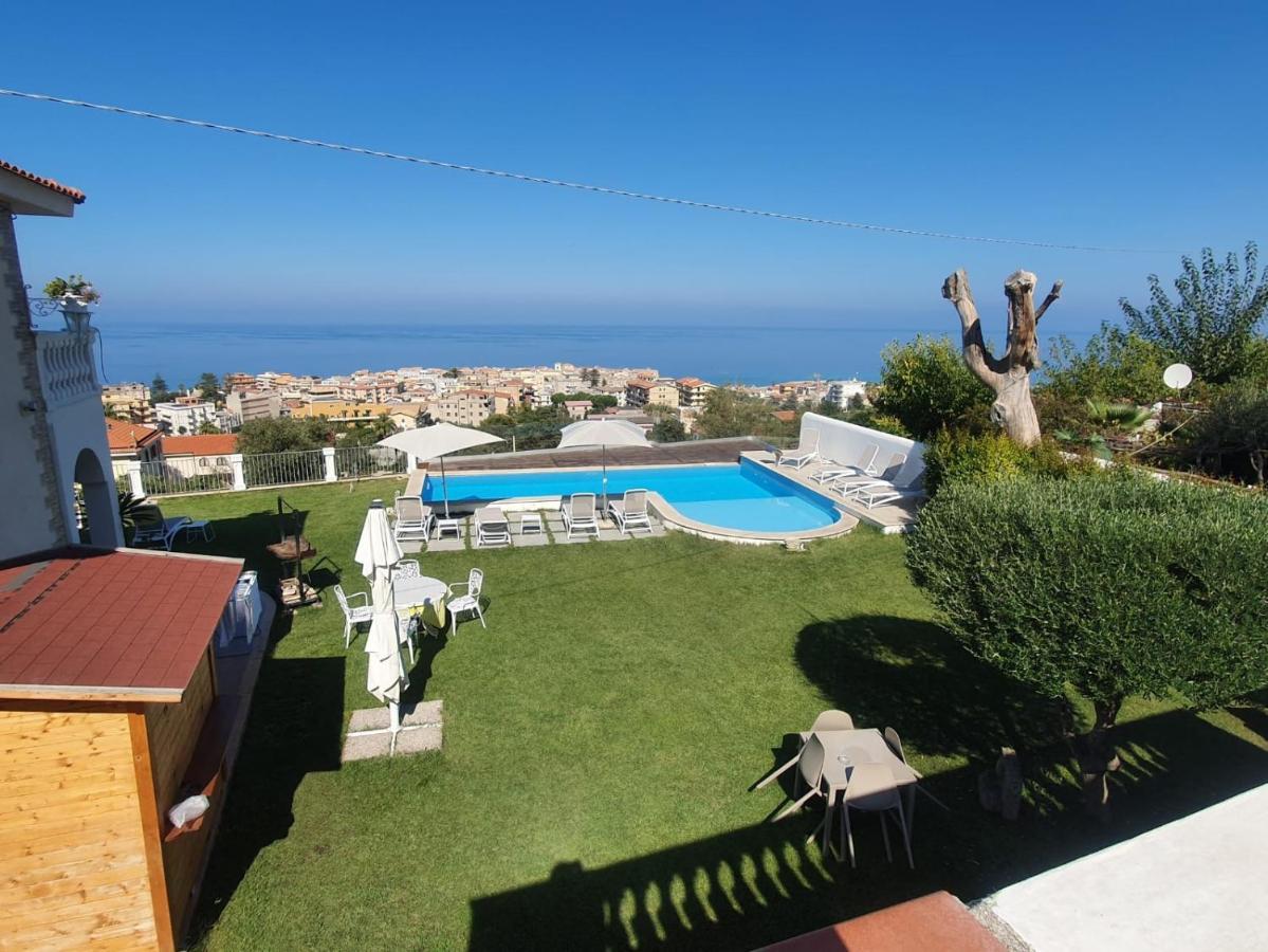 Appartamenti Borgo Panoramico N 5 Тропеа Екстериор снимка