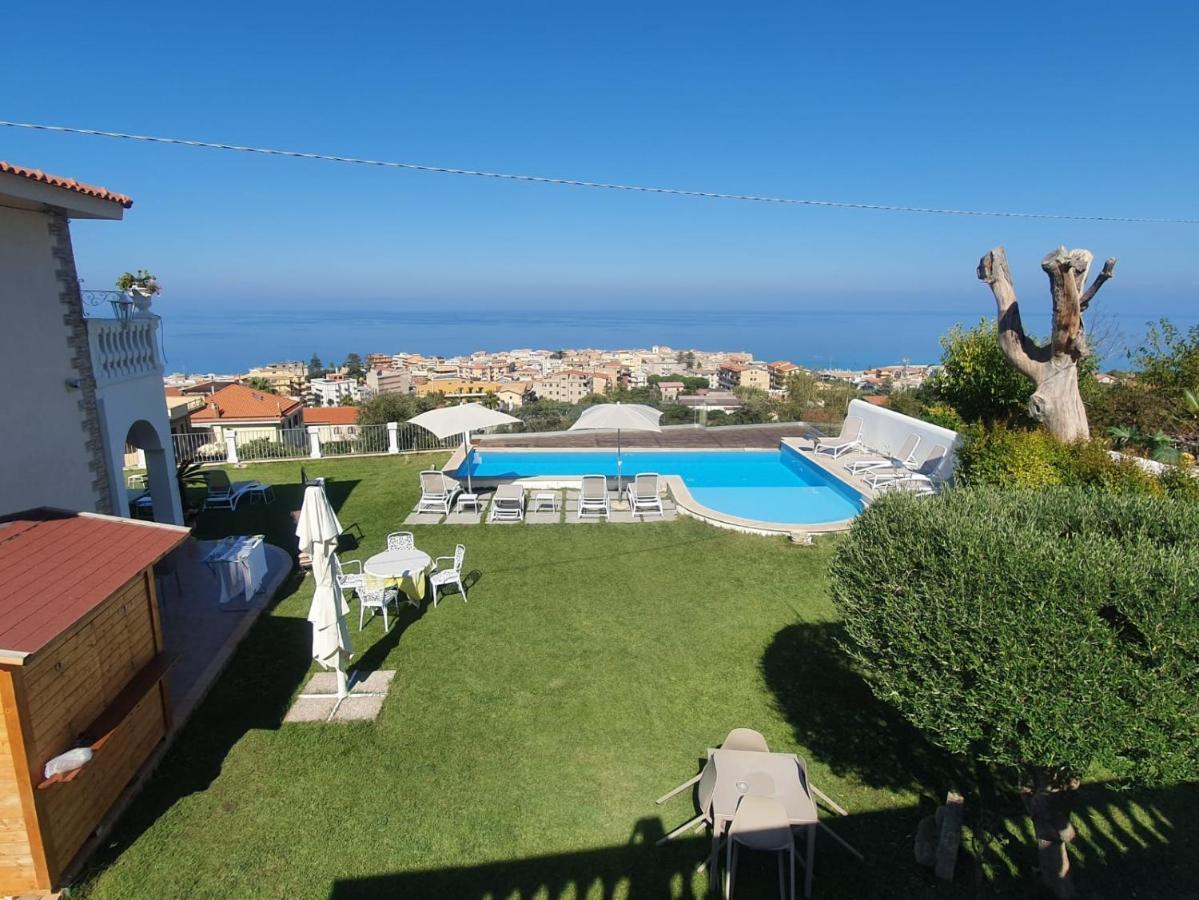 Appartamenti Borgo Panoramico N 5 Тропеа Екстериор снимка