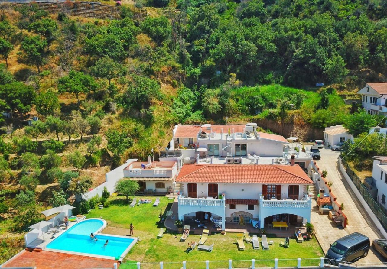 Appartamenti Borgo Panoramico N 5 Тропеа Екстериор снимка